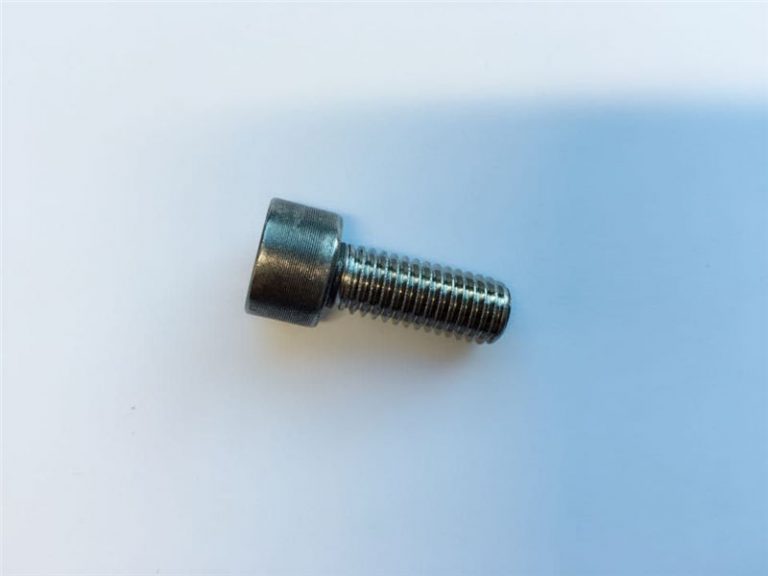 ਸਾਕਟ ਸਿਰ ਪੇਚ