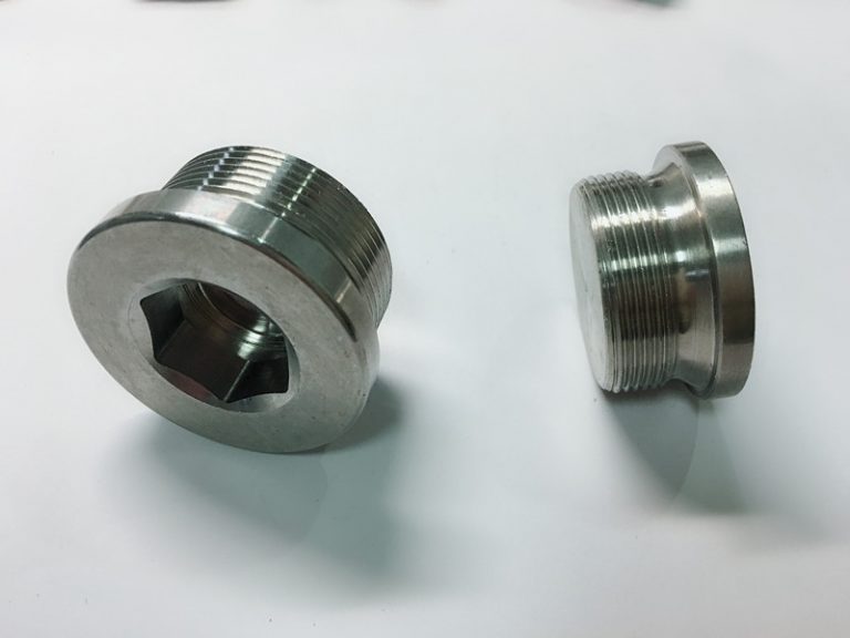 ਕਸਟਮ ਨੇ ਐਸ ਐਸ ਕੁੰਜੀ ਰਿੰਗ ਨਾਲ ਸਟੀਲ ਰਿੰਗ ਬੋਲਟ ਬਣਾਇਆ